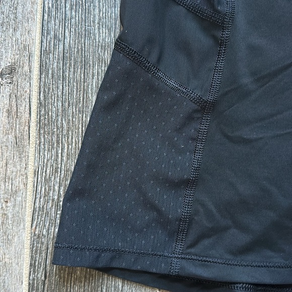 Lululemon black tank top size 4 - Picture 4 of 10